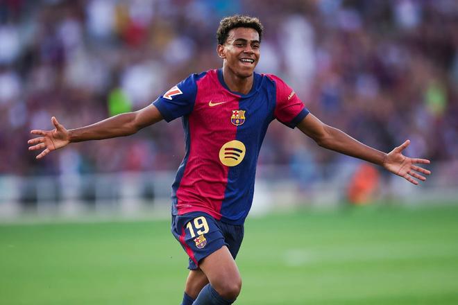 足球世界杯比赛用球曝光，设计引好评