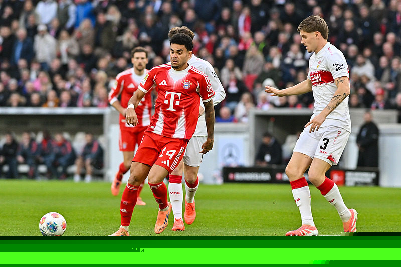 东契奇和里夫斯成1971年来湖人首对同砍35+的后场组合